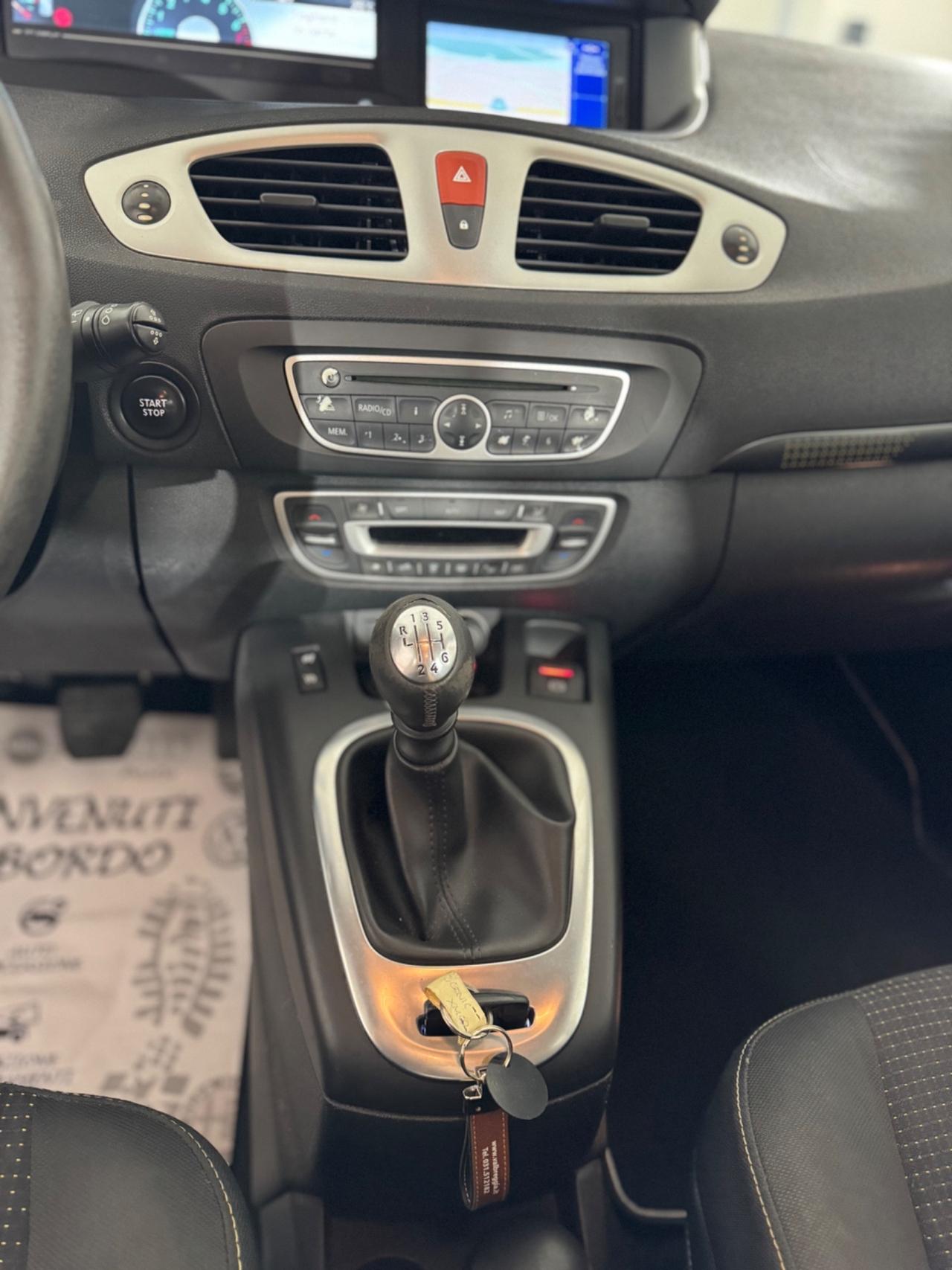 Renault Scenic Scénic X-Mod 1.4 TCe Luxe