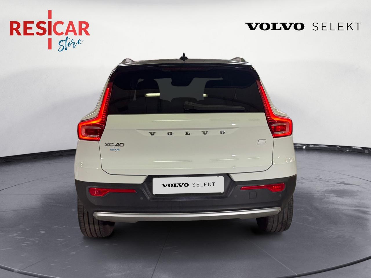 VOLVO XC40 N1 1.5 T4 plug-in hybrid Inscription Expression AUTOCARRO