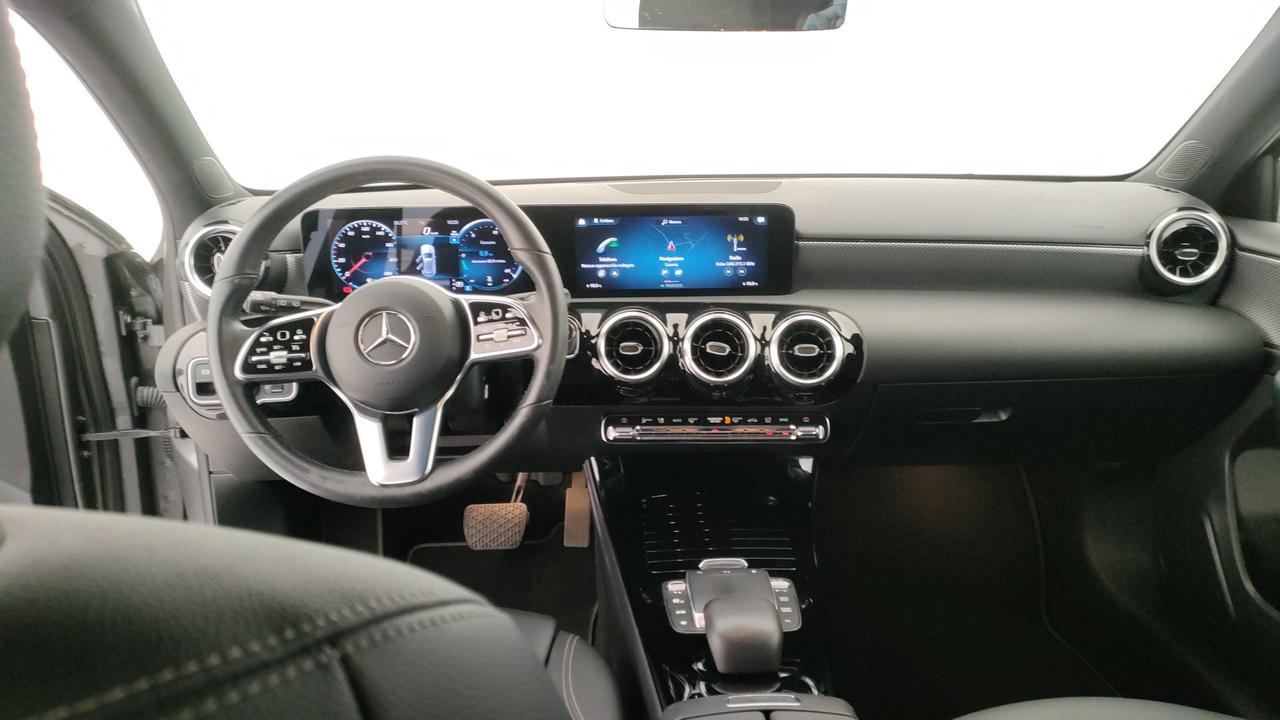 Mercedes-Benz A 180 d Sport Night edition auto