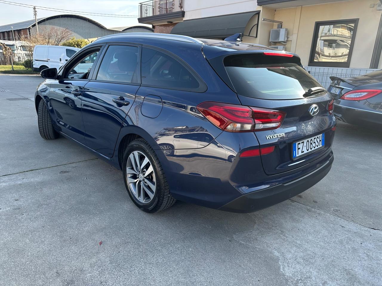 Hyundai i30 1.0 T-GDI 12V 5 porte Business-GPL