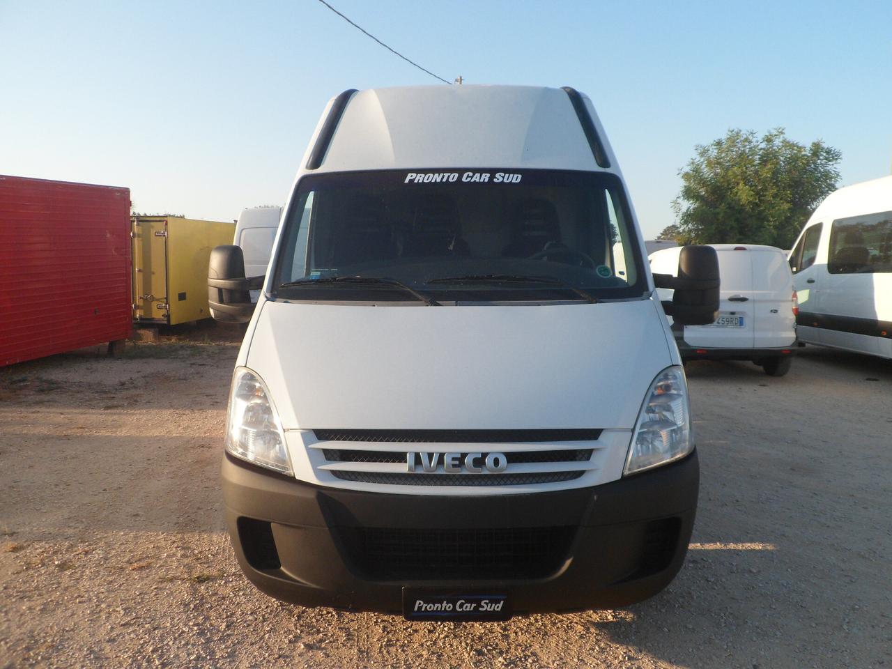 Iveco Daily 35s12 furgone medio alto