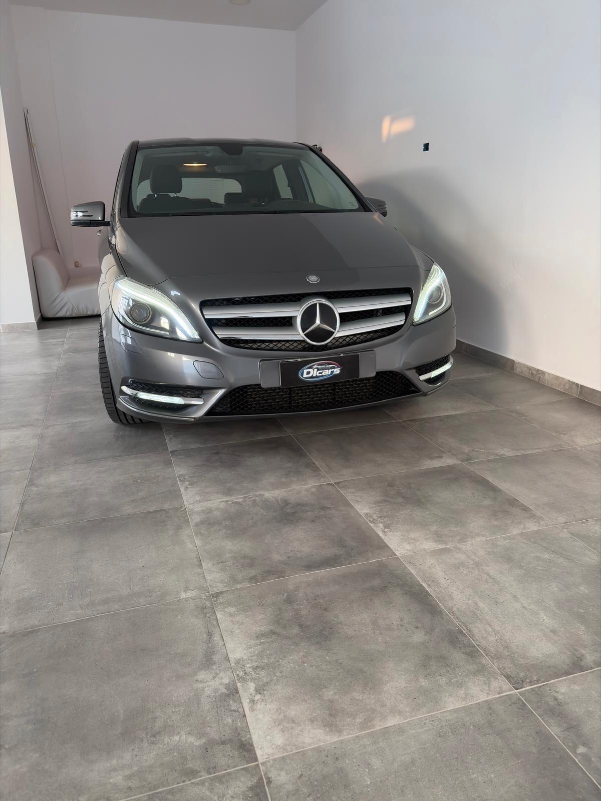 Mercedes B 180 CDI Premium da Vetrina