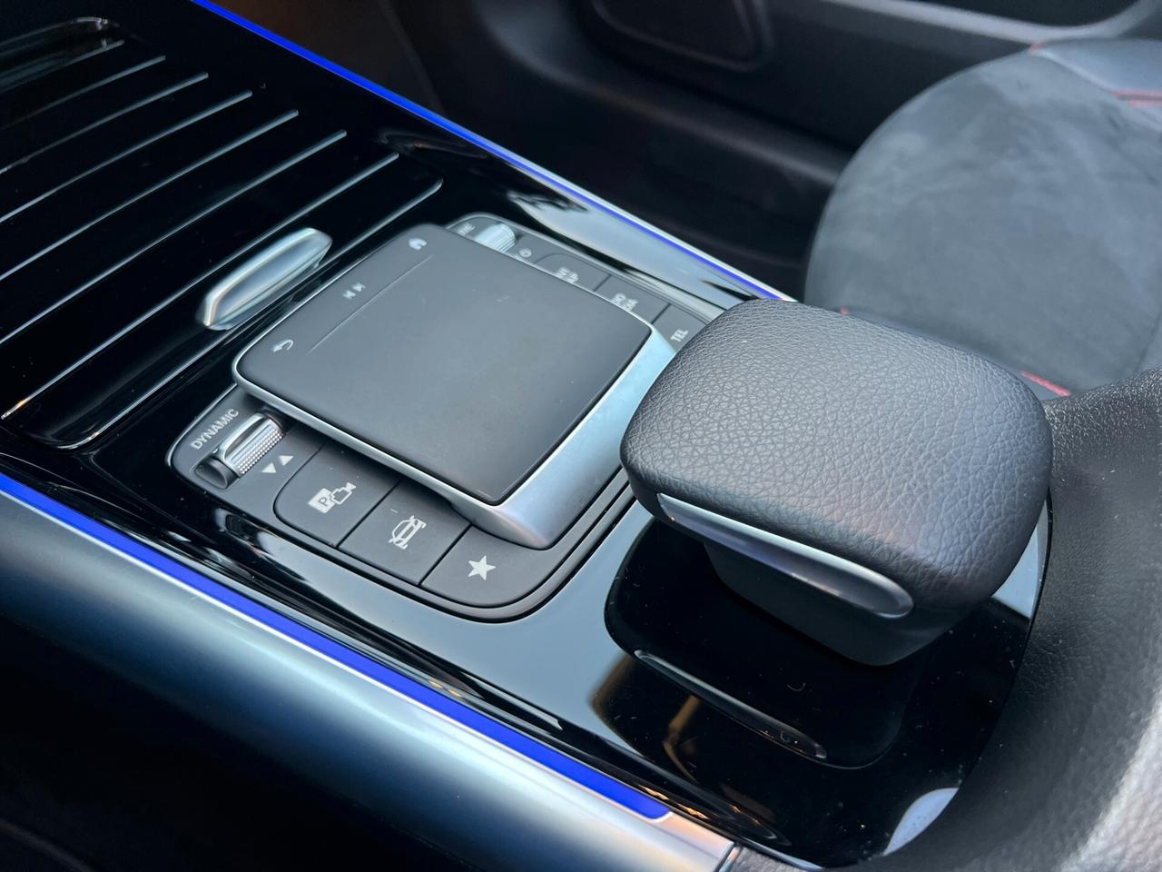 Mercedes-benz GLA 200 d 2.0 150cv Premium PLUS AMG ITALIANA TETTO