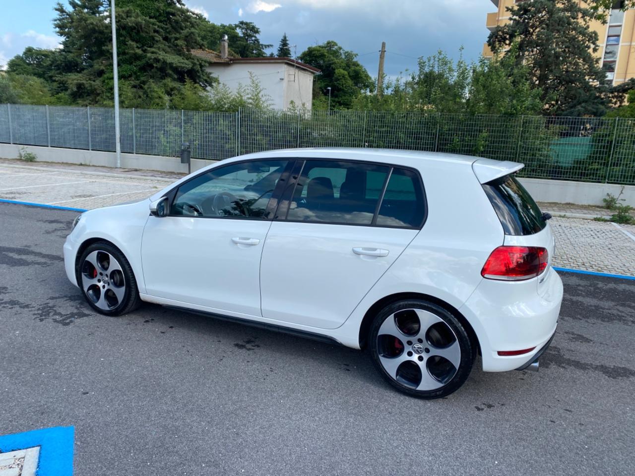 Volkswagen Golf GTI Golf 2.0 TSI DSG 5p. GTI