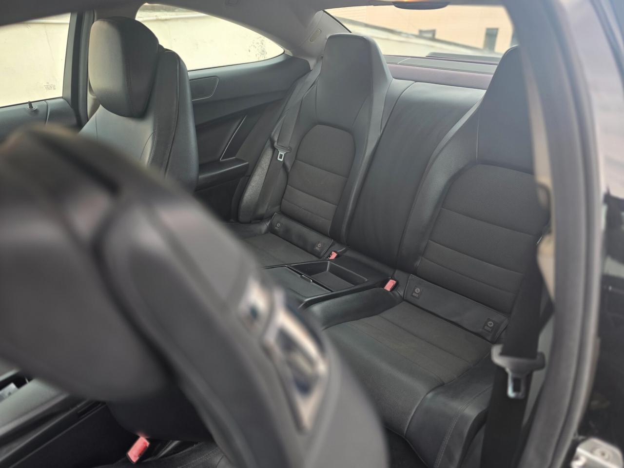Mercedes-benz C 220 CDI BlueEFFICIENCY Coupé Avantgarde