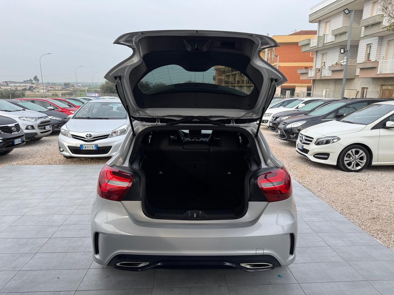 Mercedes-benz A 180 A 180 d Premium