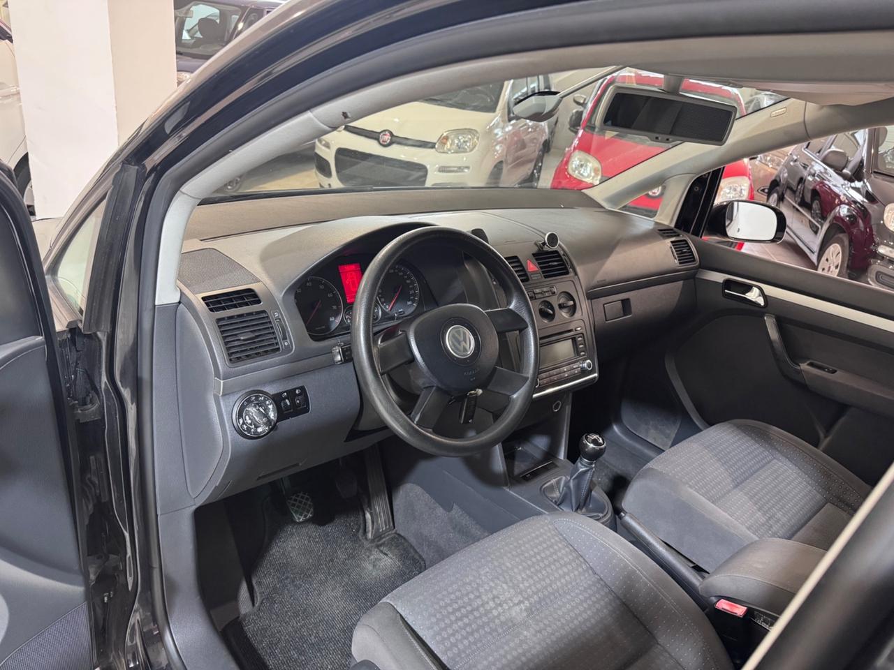 Volkswagen Touran 1.6 16V FSI Highline