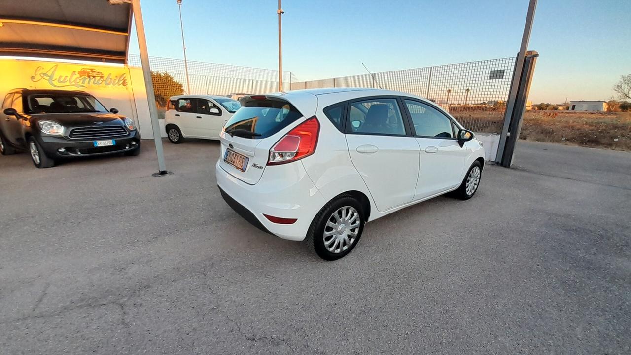 Ford Fiesta 1.5 TDCi 75CV 5 porte