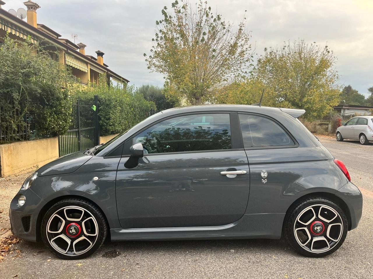 Abarth 595 1.4 Turbo T-Jet 180 CV Competizione