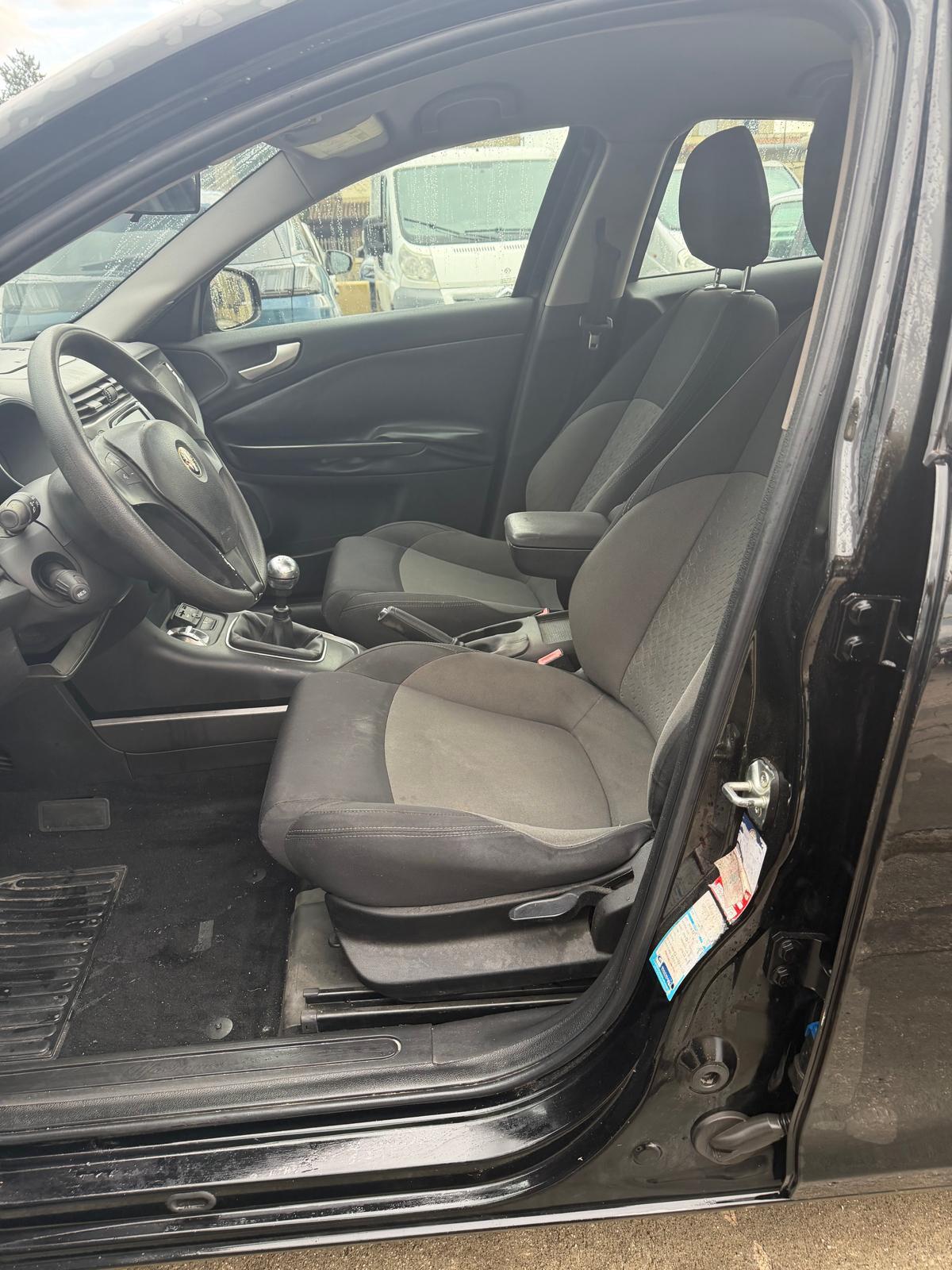 Alfa Romeo Giulietta 1.6 JTDm-2 105 CV Distinctive