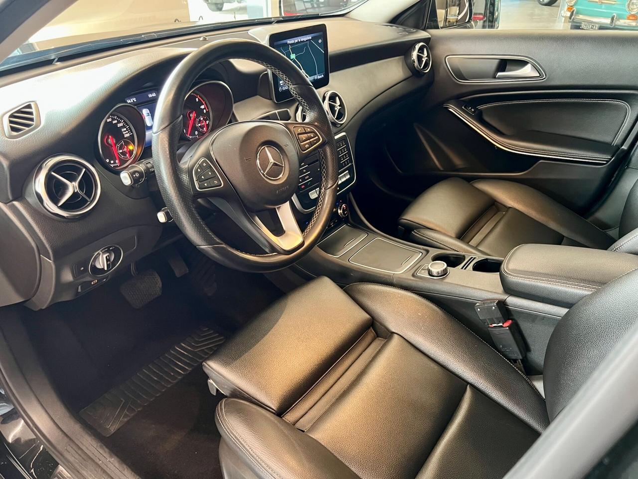 Mercedes-benz GLA 200 d Sport