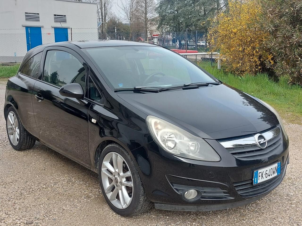 Opel Corsa 1.2 3 porte Sport