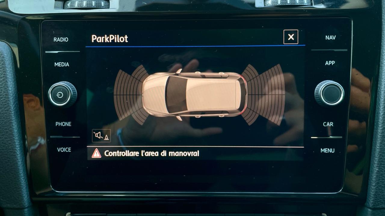 VOLKSWAGEN GOLF 1.6 TDI EXECUTIVE BLUEMOTION TECHNOLOGY 116CV - VIRTUAL COCKPIT, CARPLAY, NEOPATENTATI