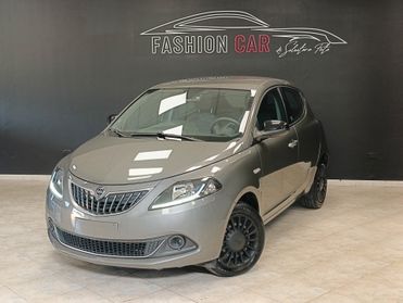 Lancia Ypsilon 1.0 FireFly 5 porte S&S Hybrid Ecochic Silver