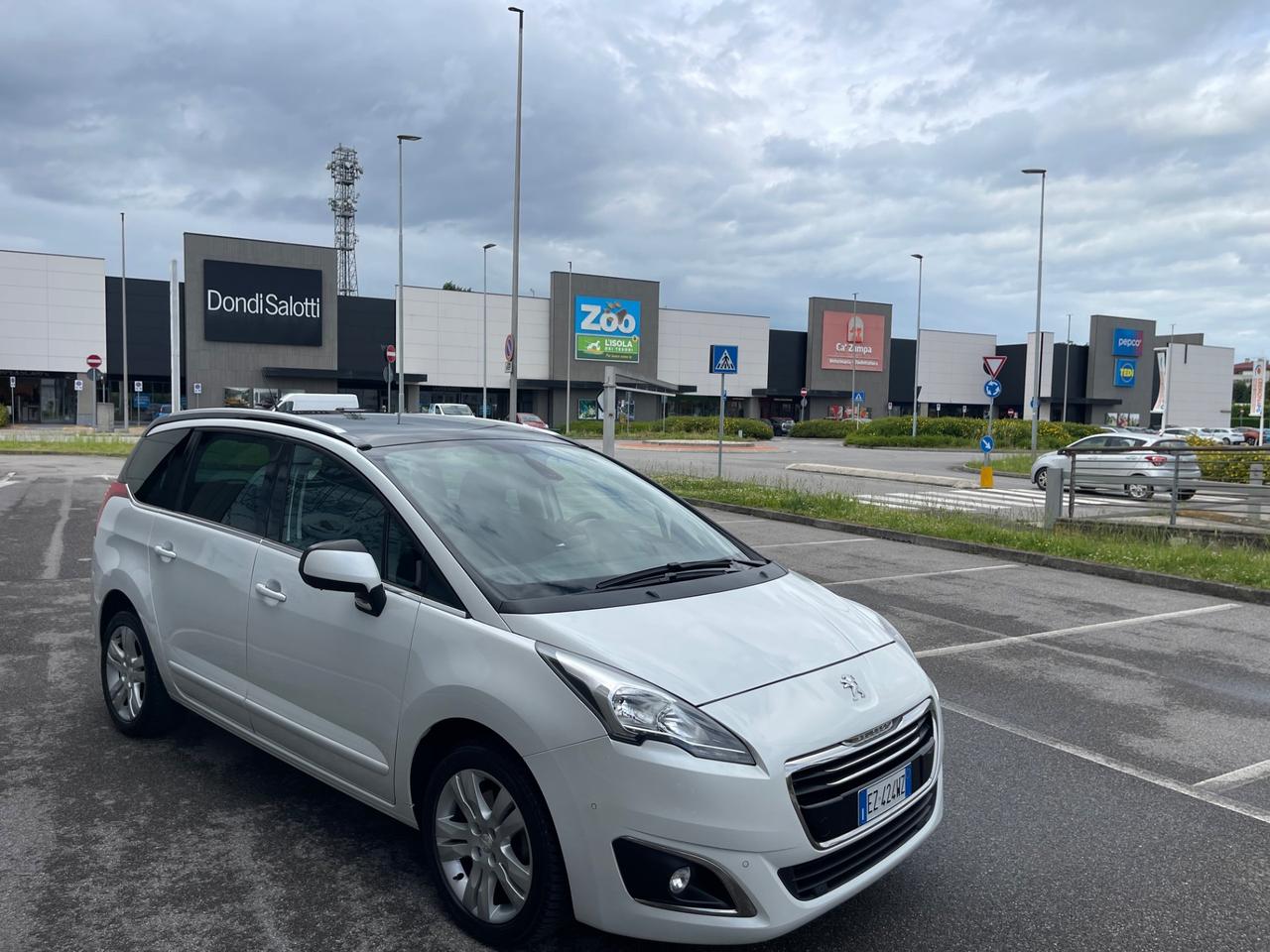 Peugeot 5008 BlueHDi 120 S&S Allure