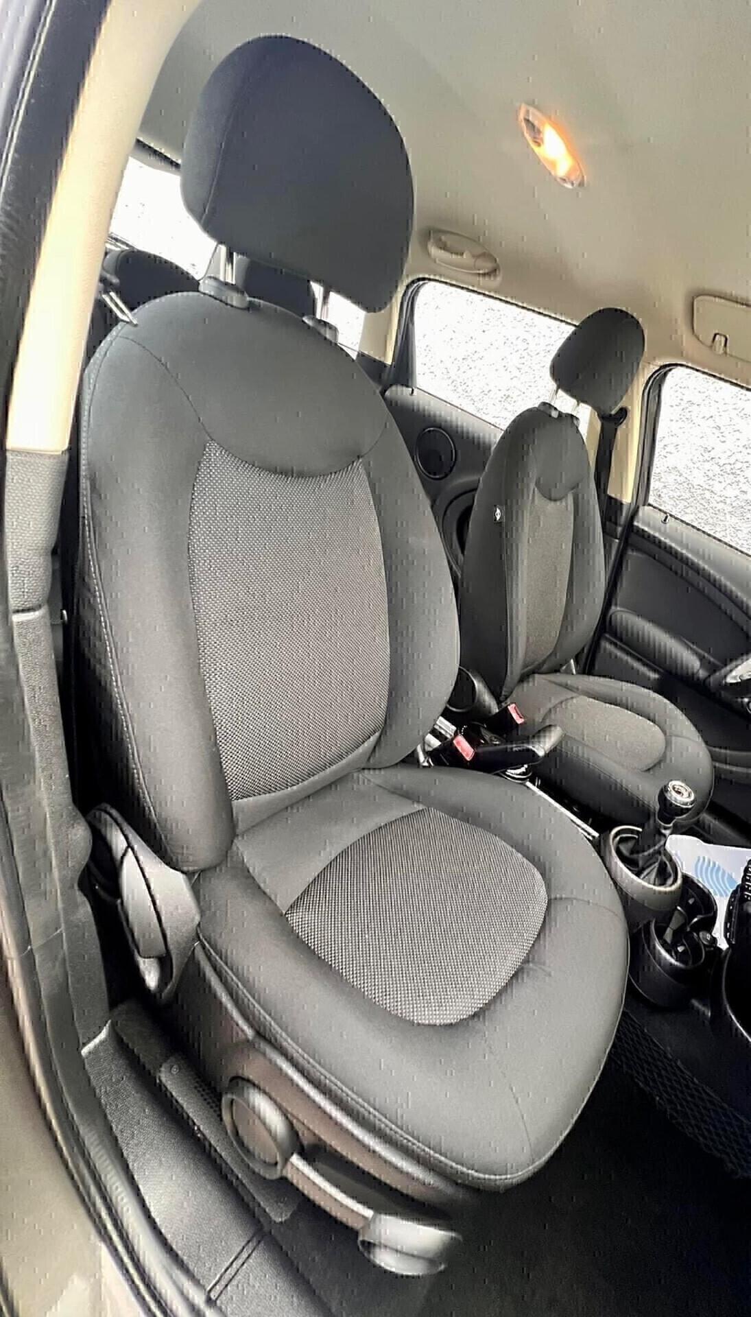 Mini Cooper D Countryman 1.6 ,cerchi in lega ,clima,ecc.