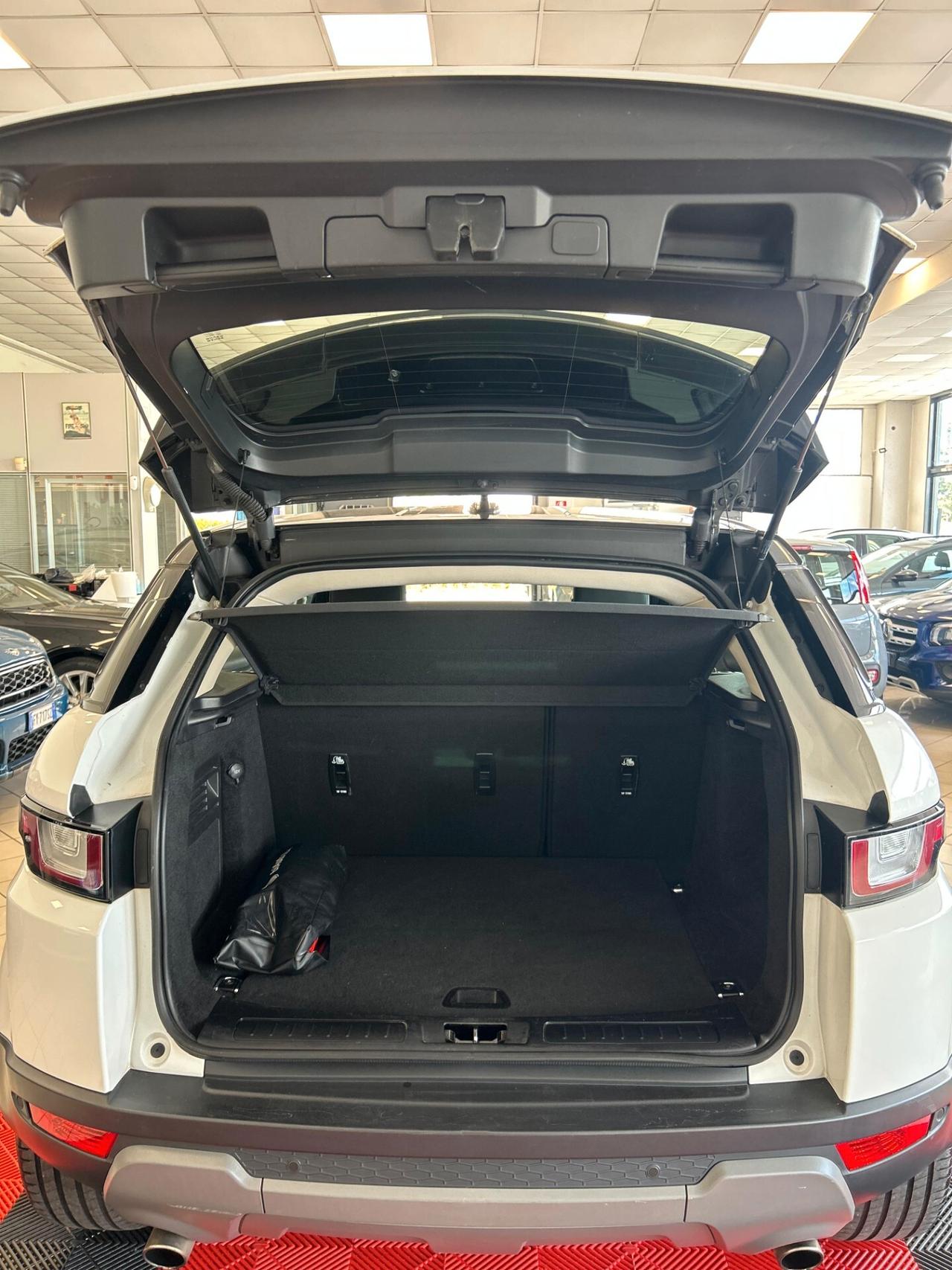 Land Rover Range Evoque 2.0 TD4 150 CV 5p. SE