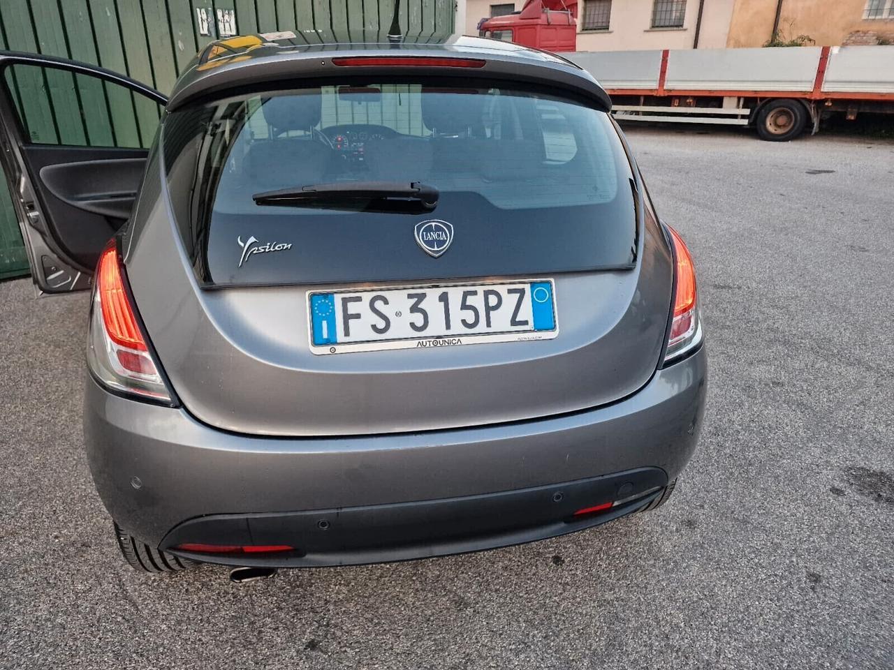 Lancia Ypsilon 1.2 benz 69 CV