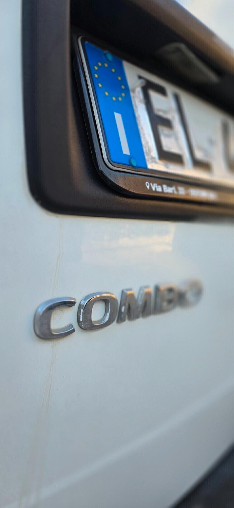 Opel Combo 1.6 CDTi 105CV PC-TN Club N1