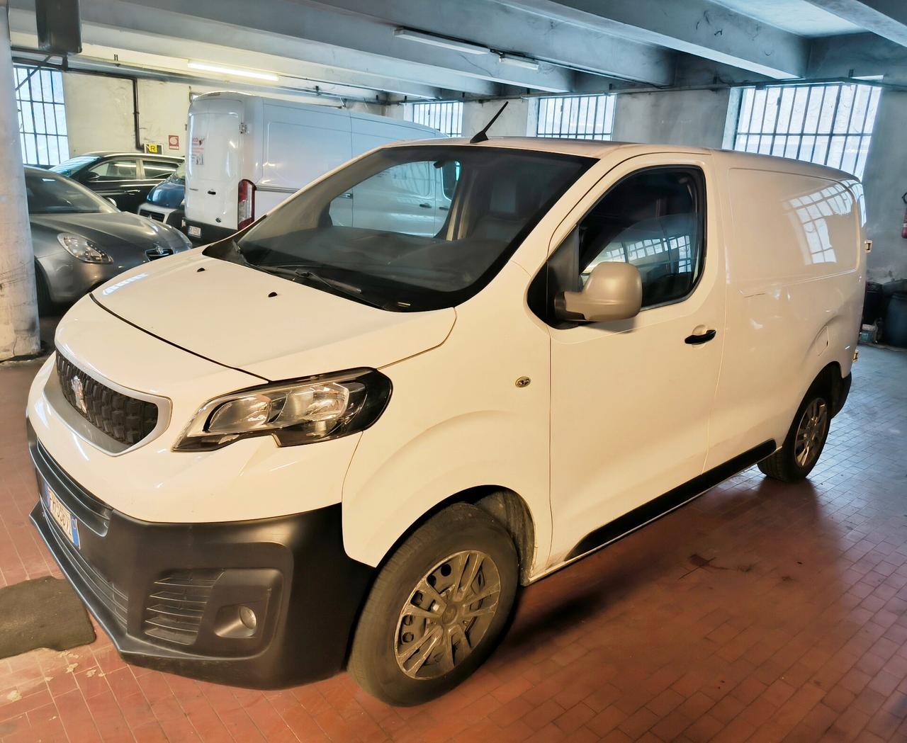 Peugeot Expert CON MOTORE FUSO