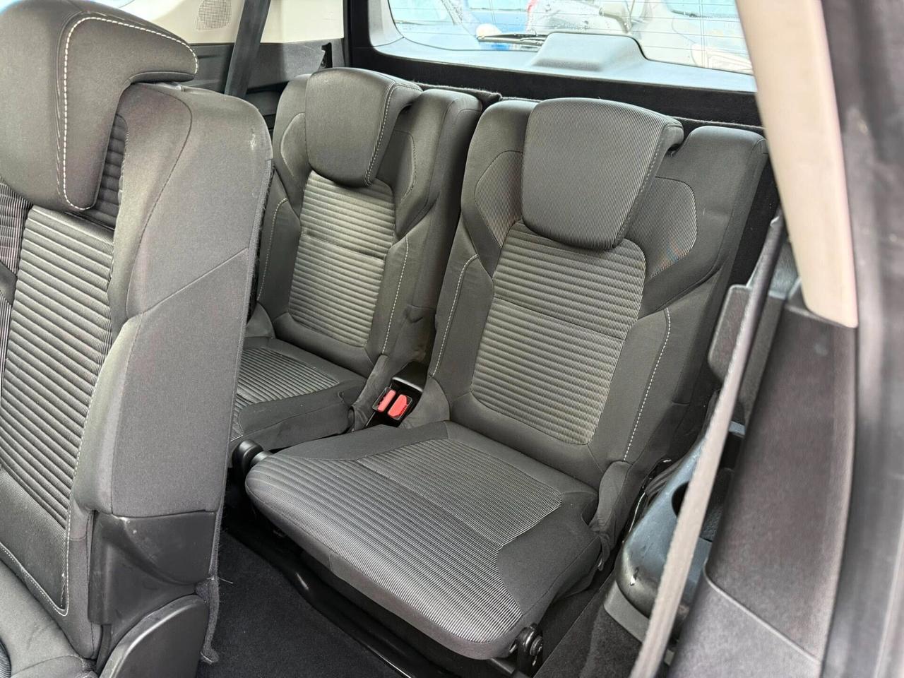 Renault Grand Scenic 150 CV EDC -7 POSTI-