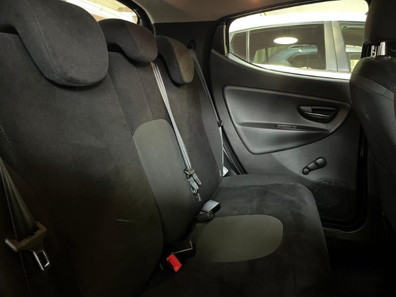 LANCIA Ypsilon 1.2 69 CV 5 porte Gold