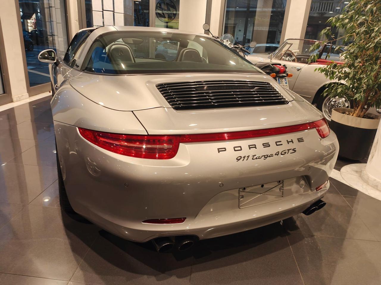 Porsche 911/991 3.8 Carrera 4 Targa GTS 430cv