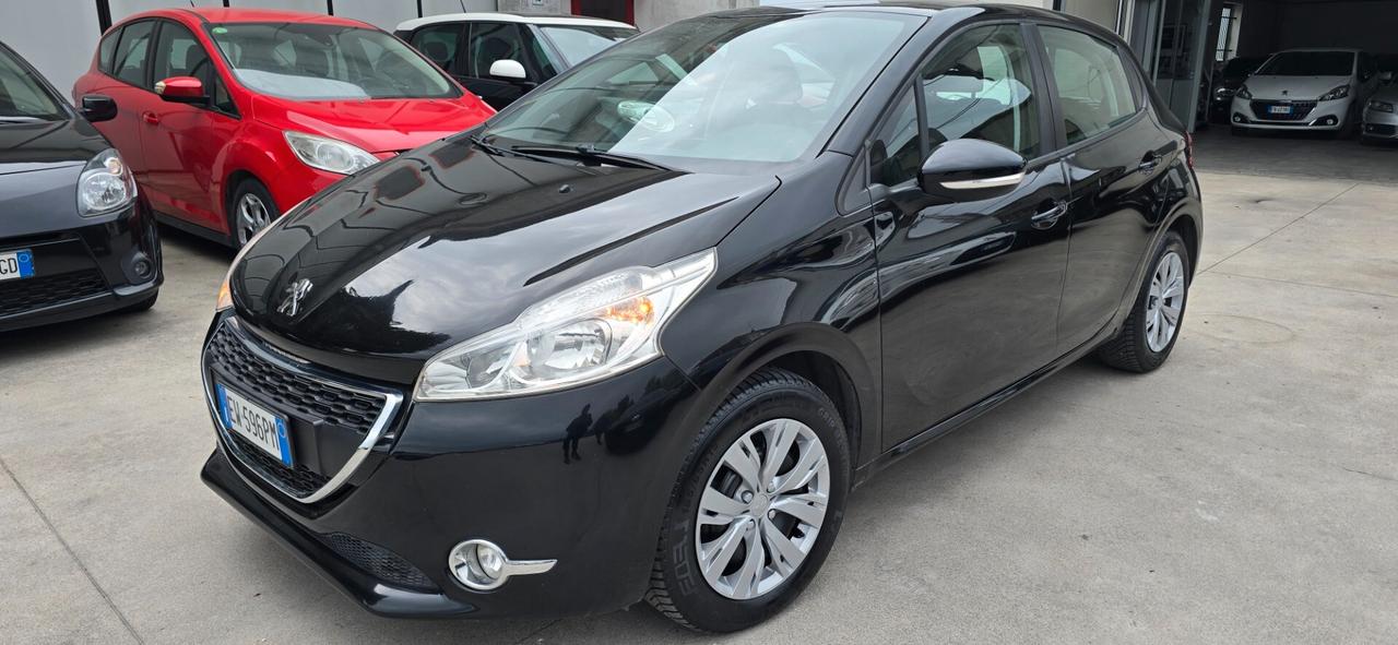 Peugeot 208 1.4 HDi 68 CV 5 porte Access