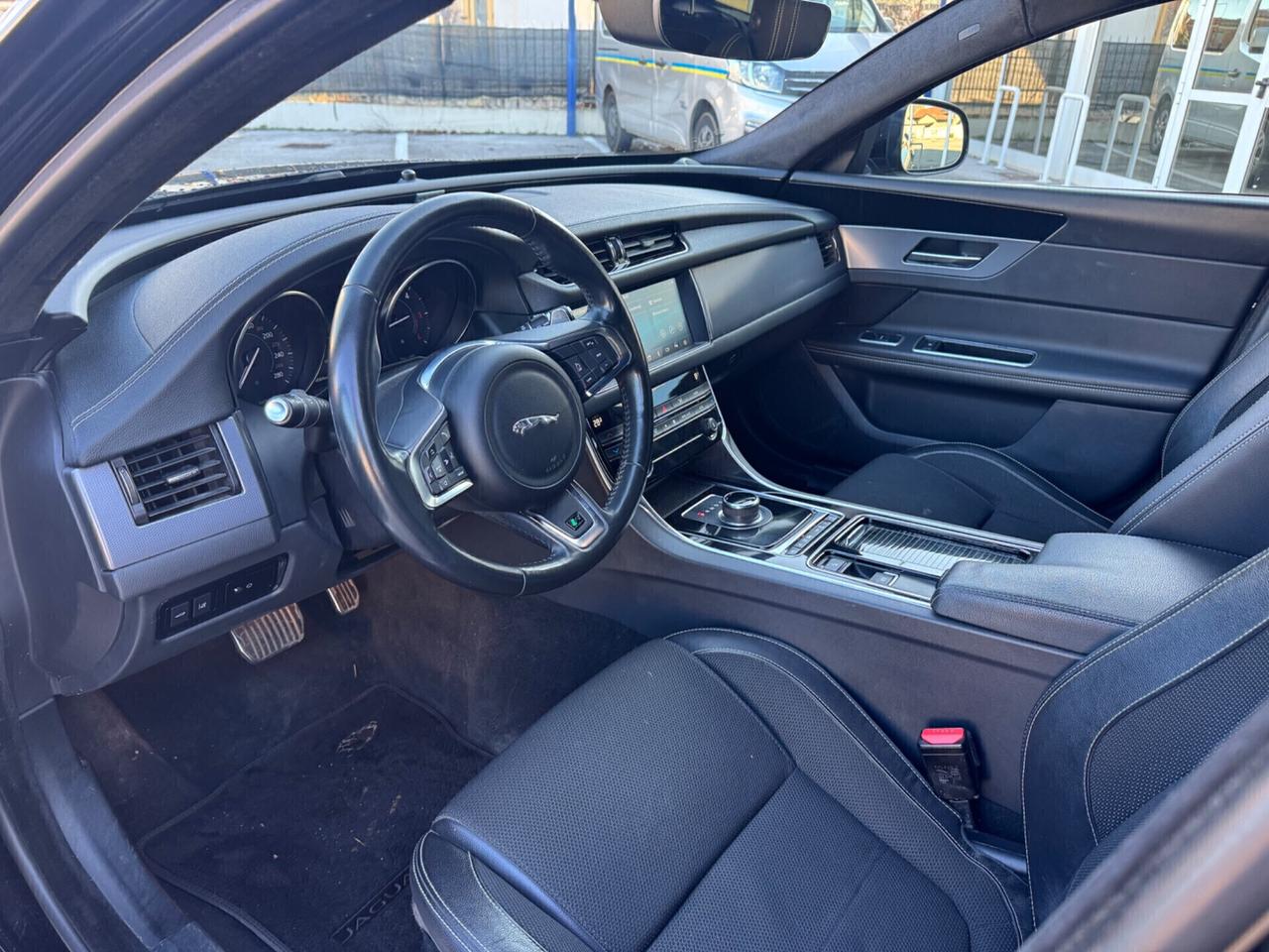 Jaguar XF Sportbrake 2.0D 180CV AWD R-Sport