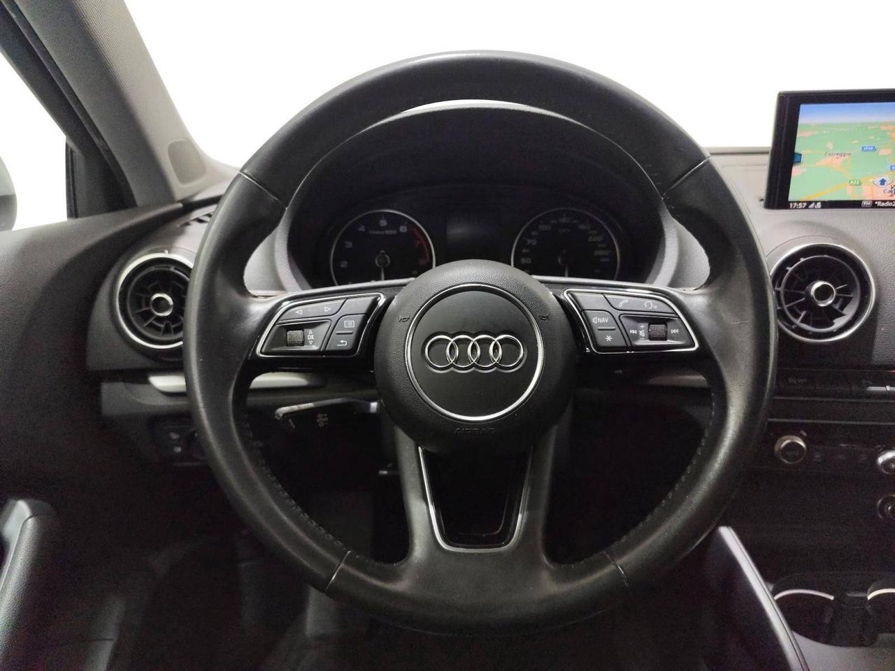 Audi A3 Sportback 30 1.5 g-tron Business 131cv