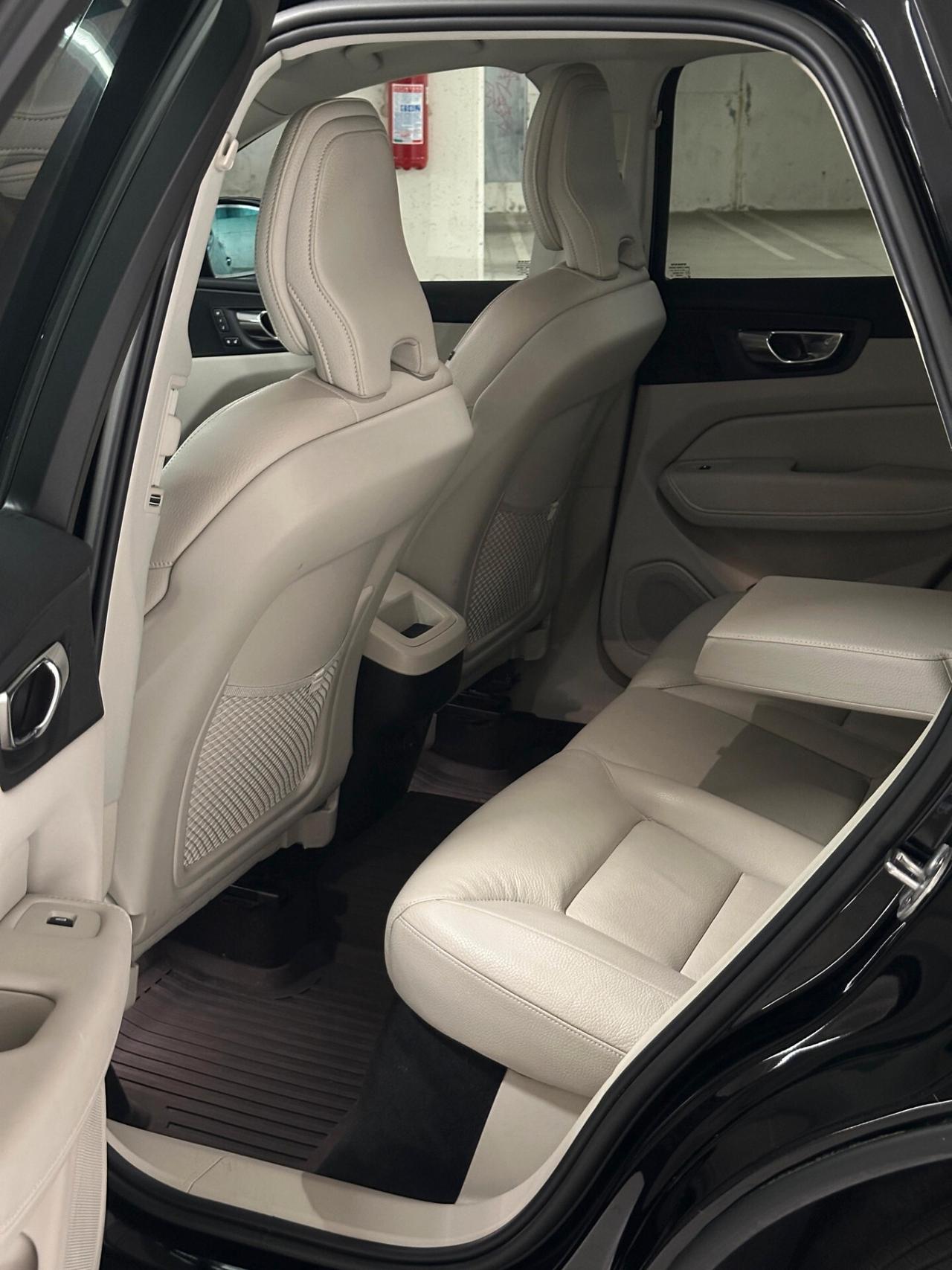 Volvo XC 60 XC60 B4 (d) AWD automatico Plus Bright N1