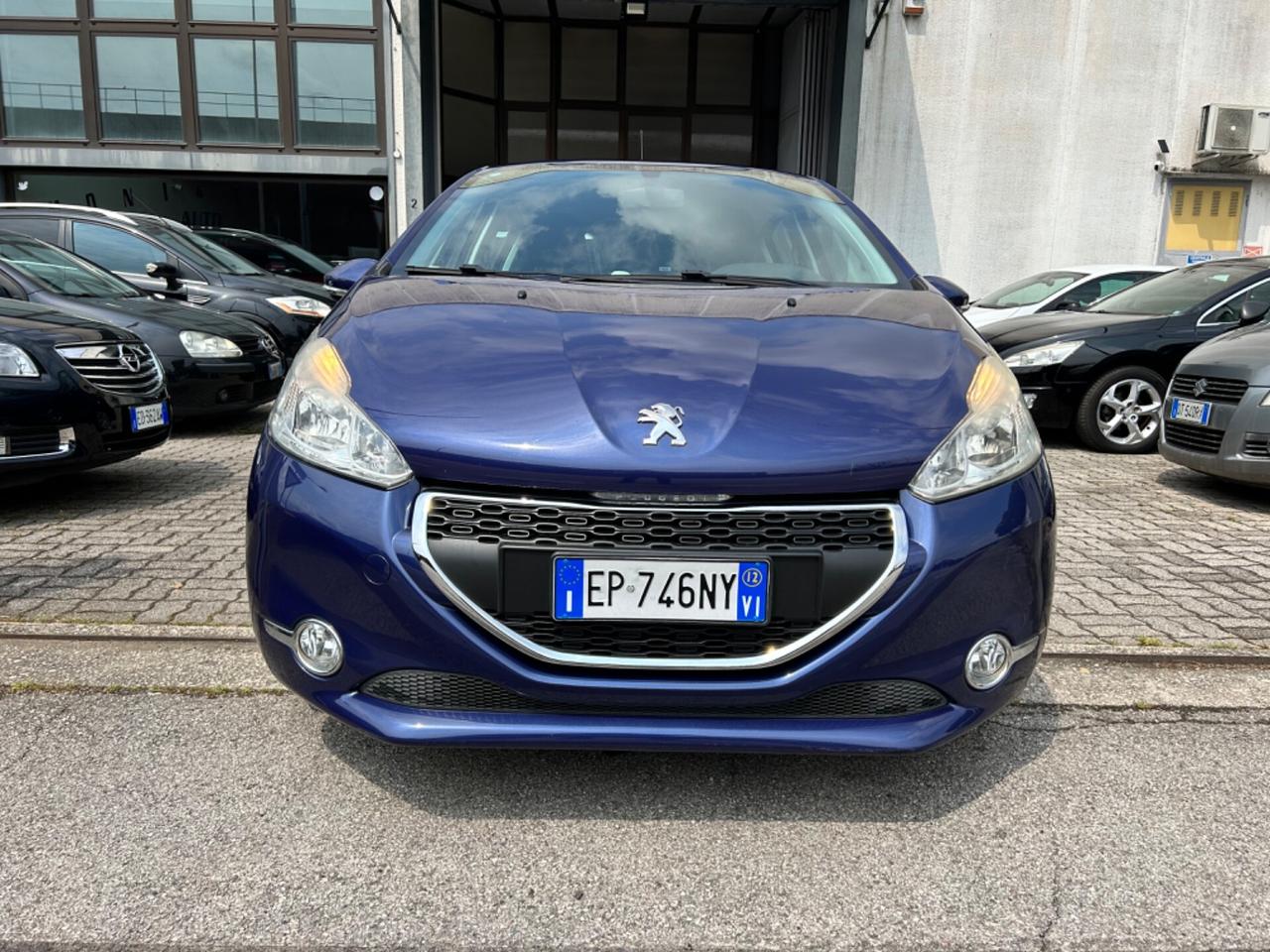 Peugeot 208 1.2 VTi 82 CV NEOPATENTATI