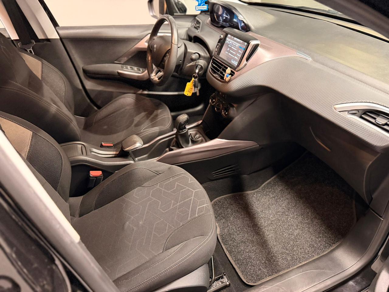 Peugeot 2008 1.2 VTi 82CV Allure