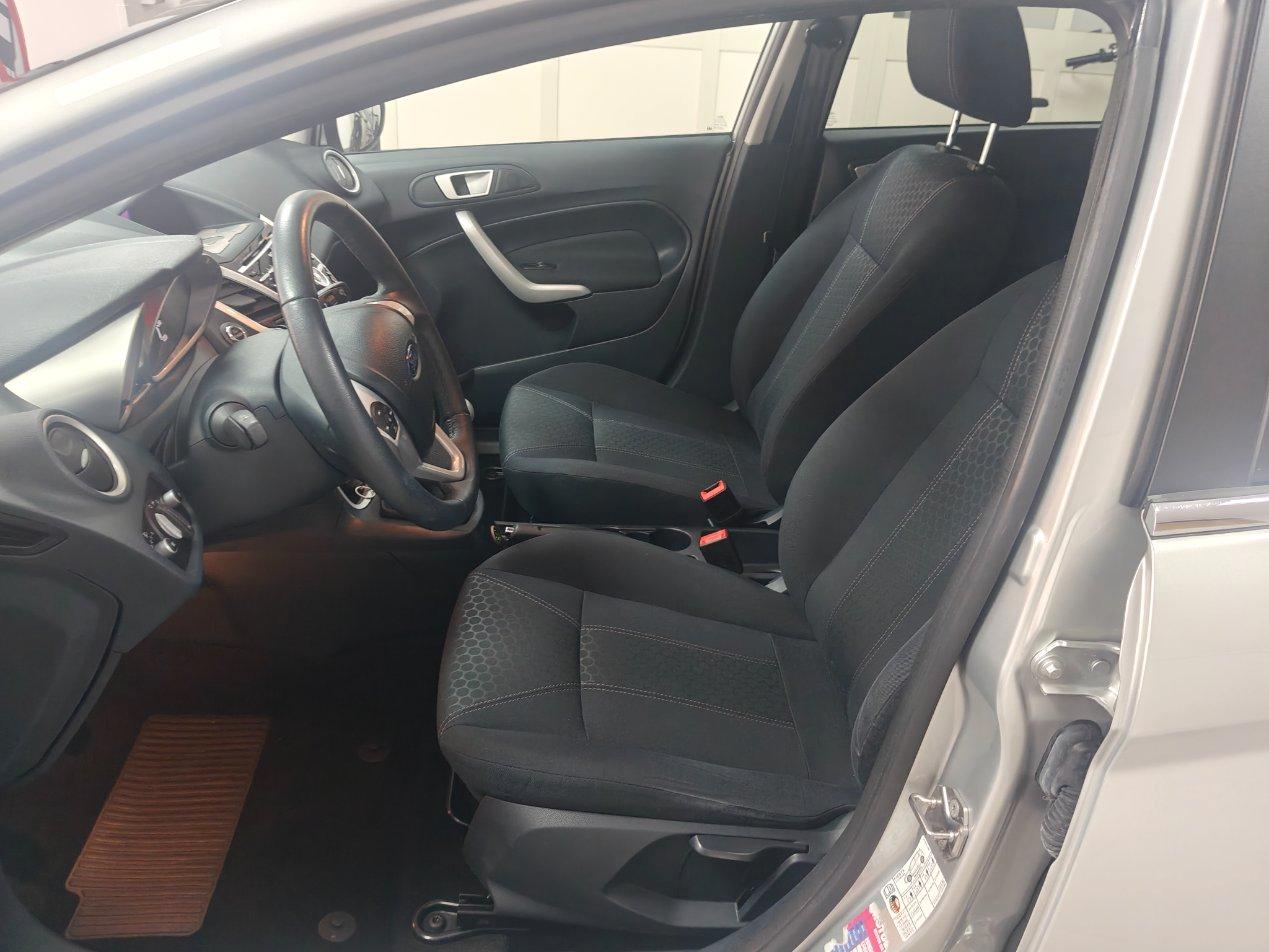 Ford Fiesta 5 Porte Fiesta 5p 1.4 16v Titanium c/esp Gpl E5