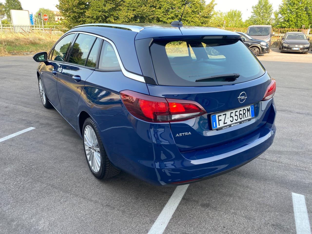 Opel Astra 1.6 136CV aut. Sports Tourer Innovation