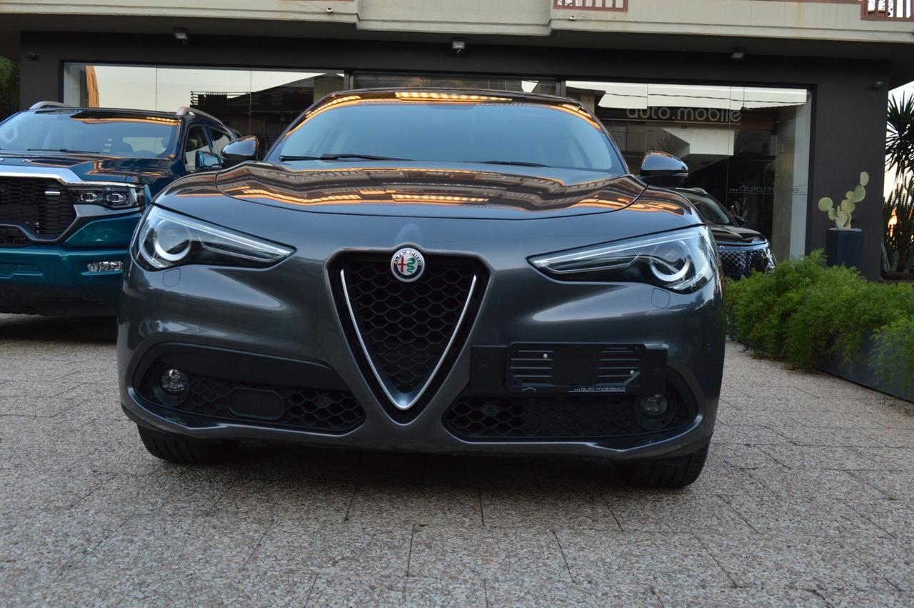Alfa Romeo Stelvio 2.2 Turbodiesel 150 CV AT8 RWD Super
