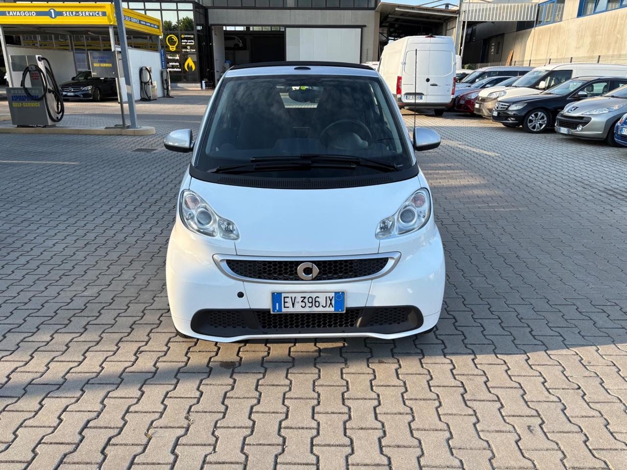 Smart ForTwo 1000 52 kW MHD cabrio passion