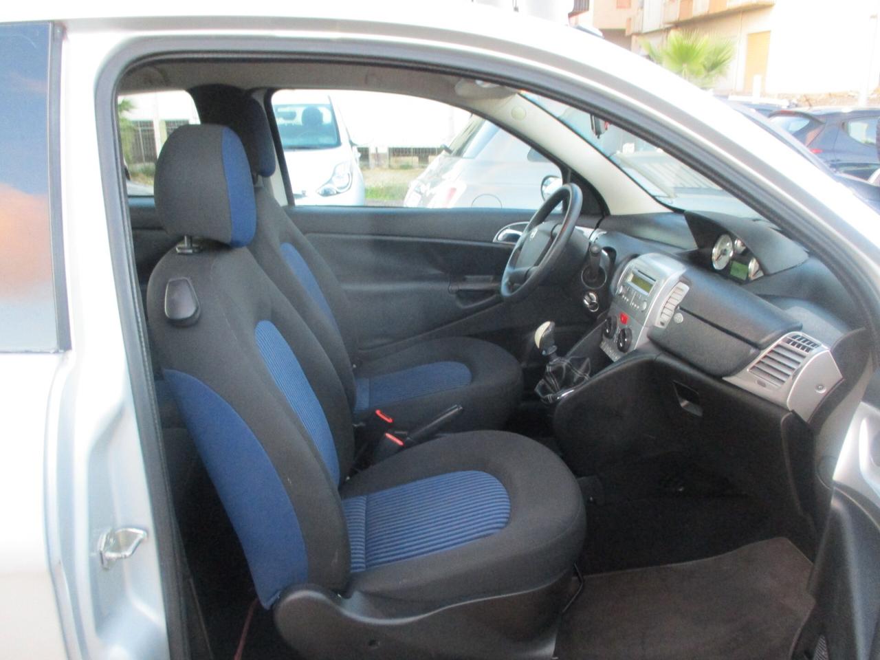 Lancia Ypsilon 1.2 OK NEOPATENTATI MOLTO BELLA