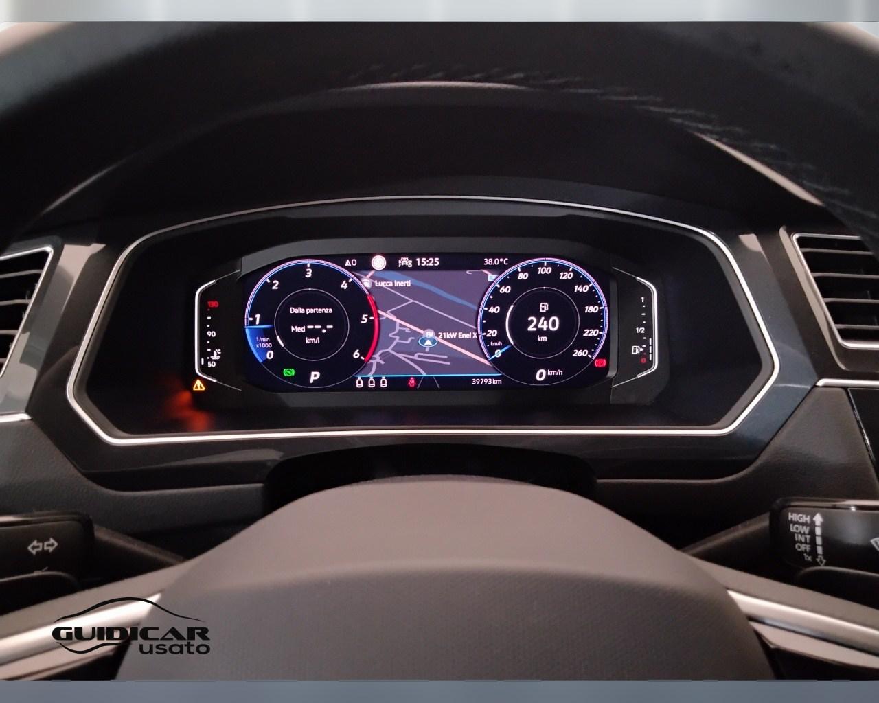 VOLKSWAGEN Tiguan II 2021 - Tiguan 2.0 tdi R-Line 150cv dsg