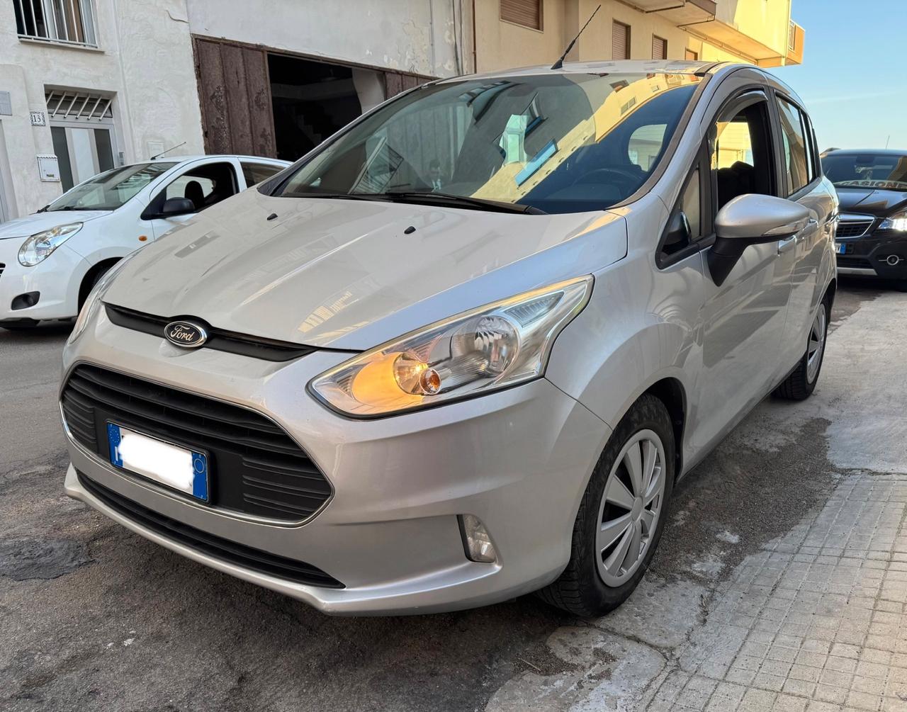 Ford B-Max 1.5 TDCi 75 CV Business Titanium