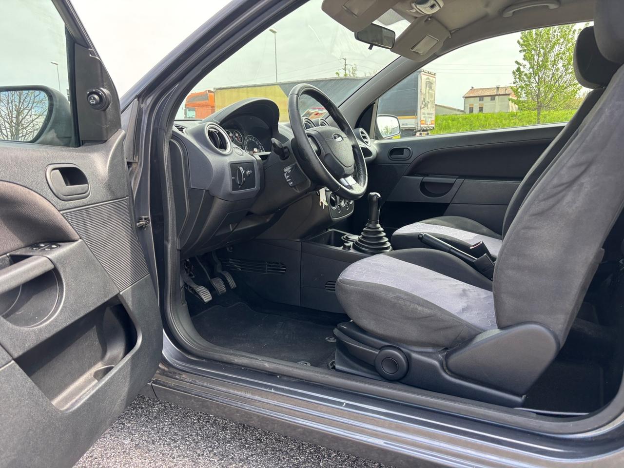 Ford Fiesta 1.4 TDCi 3p. Ghia