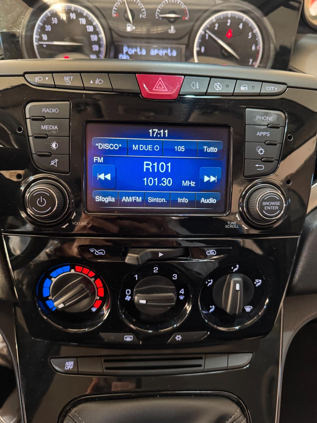 Lancia Ypsilon 1.2 69 CV 5 porte Gold OK NEOPATENTATI