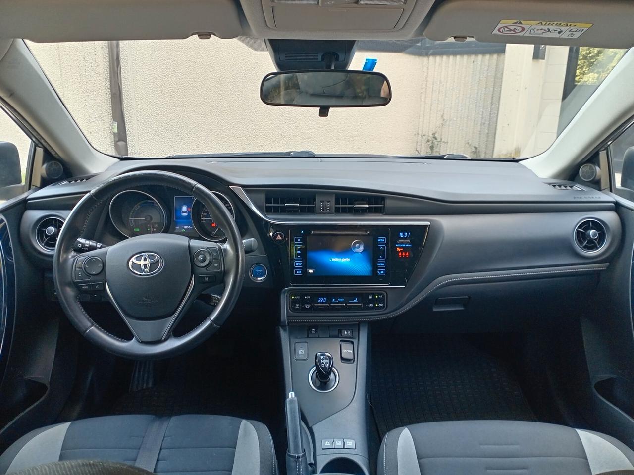 Toyota Auris Touring Sports 1.8 Hybrid Cool