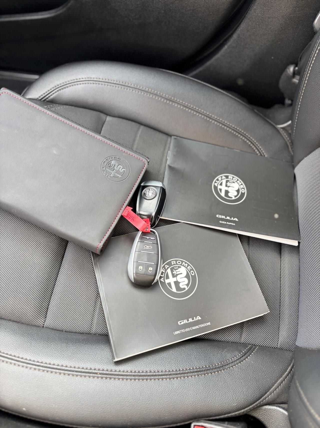 Alfa Romeo Giulia 2.2JTDM 180CV Executiv AUTOM NAVI XENON PELLE