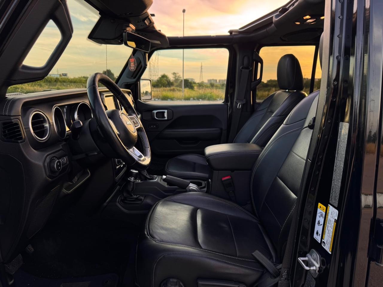 Jeep Wrangler Unlimited 2.2 Mjt II Sahara