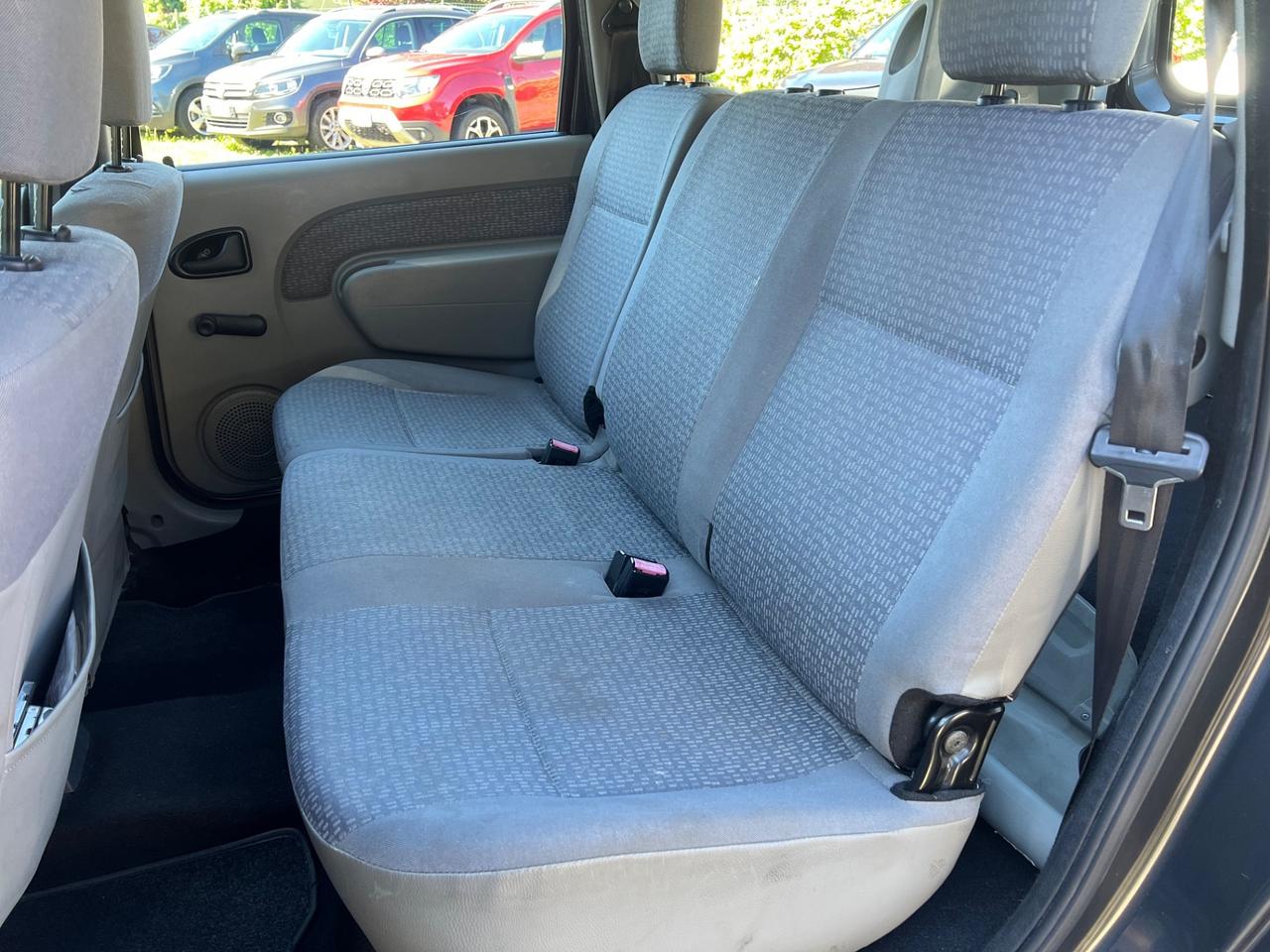 Dacia Logan 1.6 Lauréate