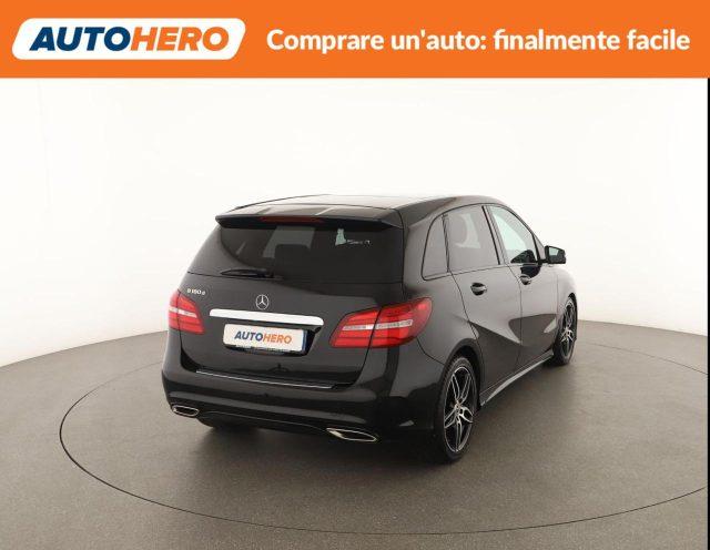 MERCEDES-BENZ B 180 d Automatic Premium