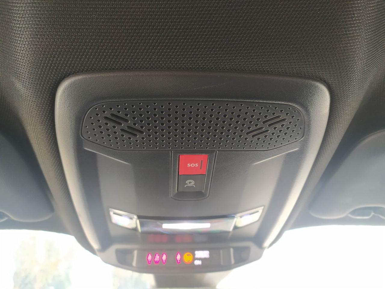 Peugeot 2008 GT e-2008 156 #8105