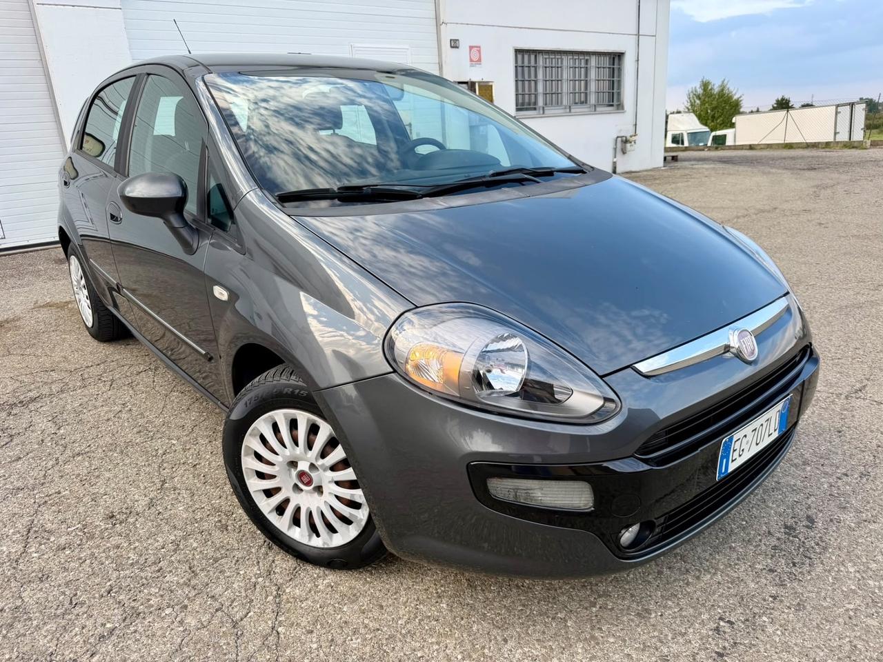 Fiat Punto Evo 1.4benz 2011 73.000km per neopatentati
