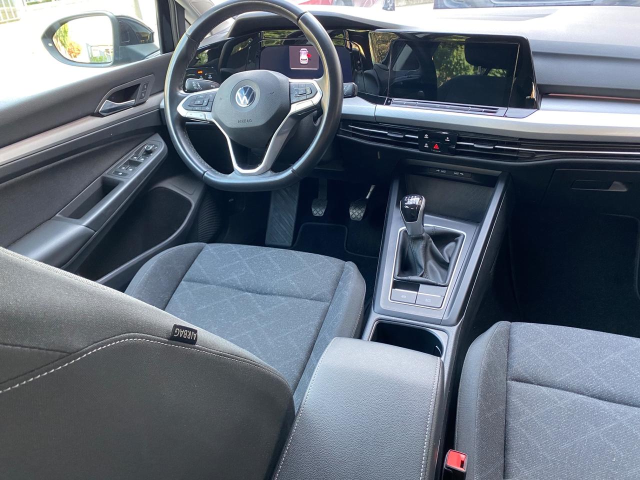 Volkswagen Golf 1.0 TSI EVO Life - OK NEOPATENTATI